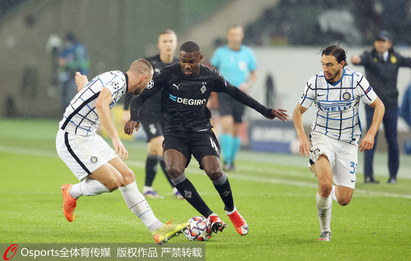  AC米兰功勋队长替补救主保留争冠希望  