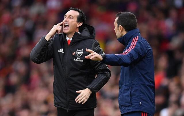  帕尔默任意球破门，切尔西客场绝杀狼队