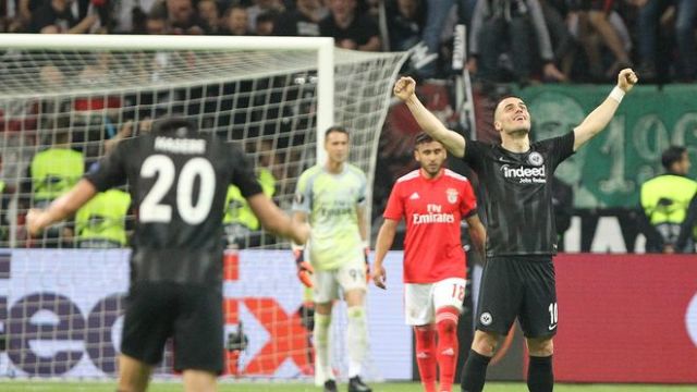  沙尔克04深陷泥潭，德甲豪门遭遇罕见危机