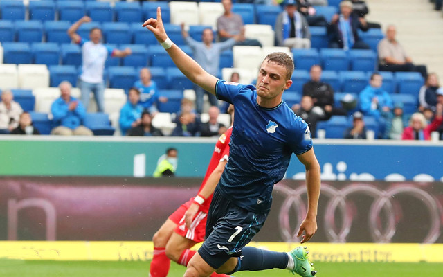  霍芬海姆进攻多点开花，德甲主场大胜提振士气  