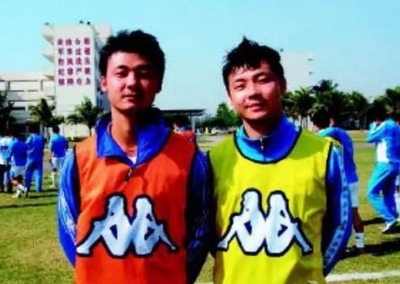  贝林厄姆弟弟加盟多特，兄弟同队成足坛佳话